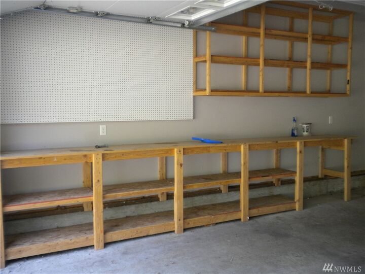 Property Photo: 15537 Topaz Dr SE WA 98597