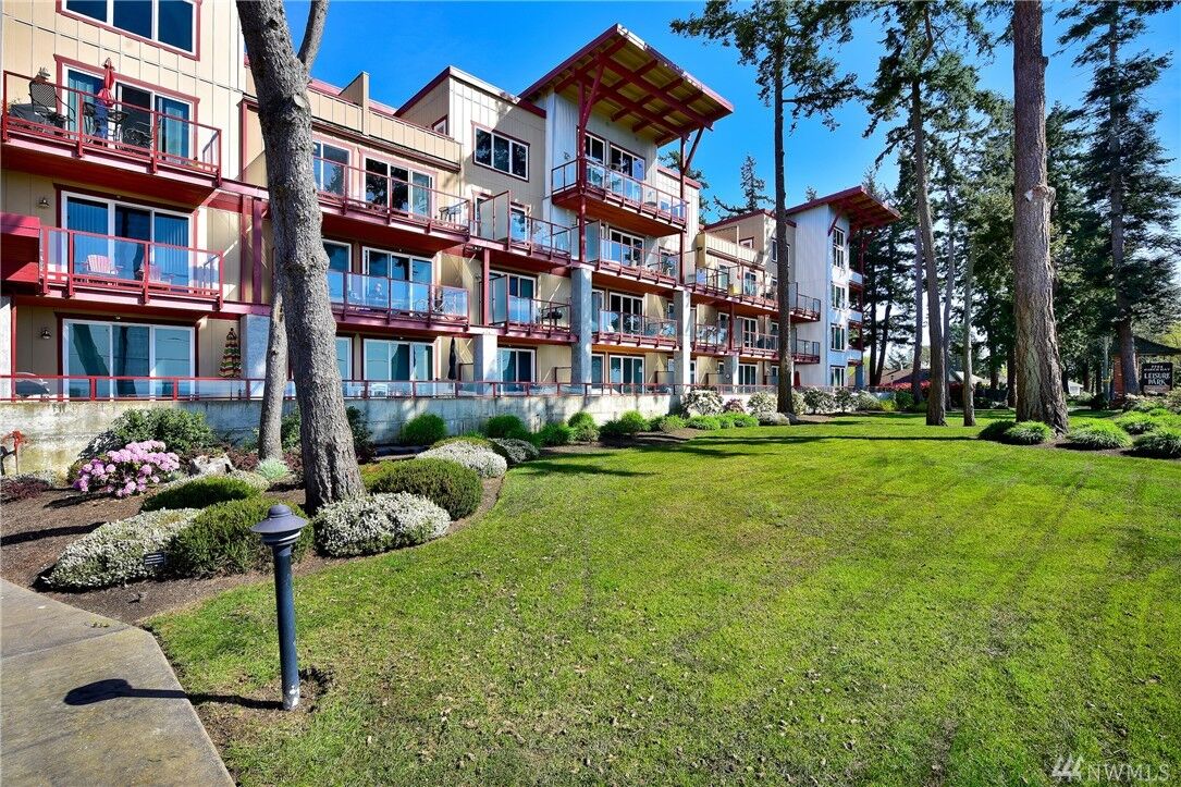 Property Photo: 7714 Birch Bay Dr 214 WA 98230