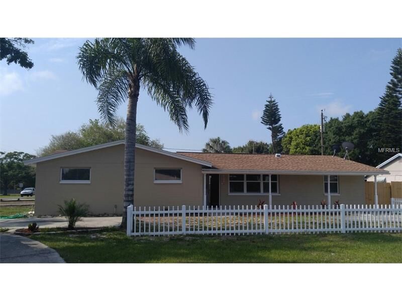 Property Photo: 6200 67th Avenue N FL 33781