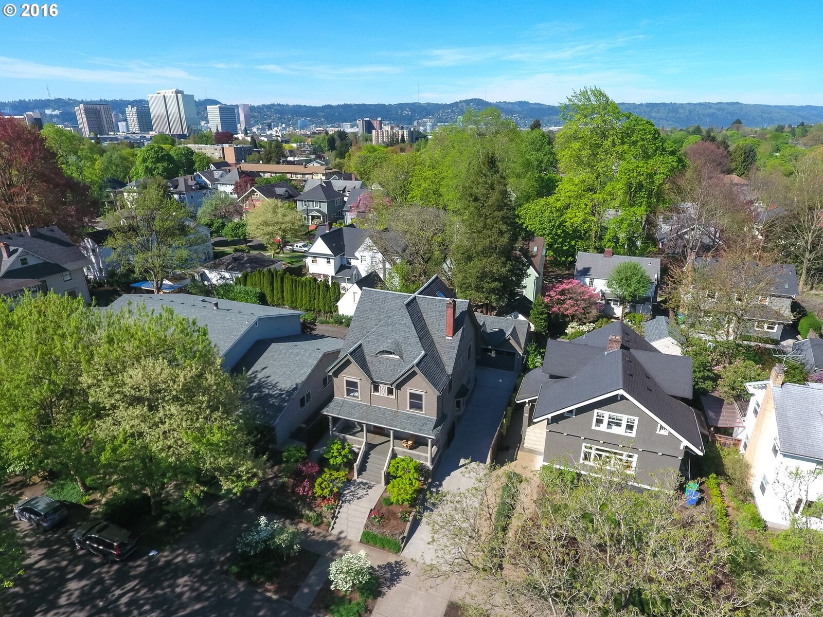 Property Photo:  2203 NE 17th Ave  OR 97212 