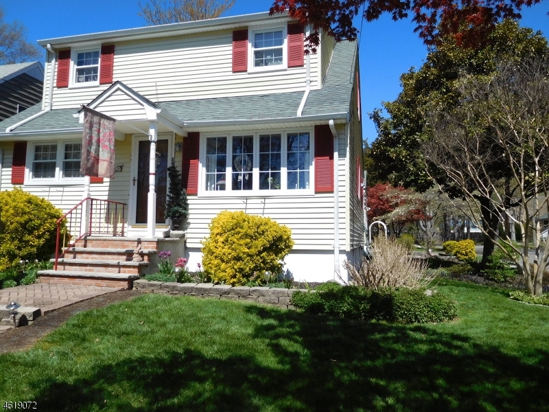 Property Photo:  22 Lenox Ave  NJ 08812 