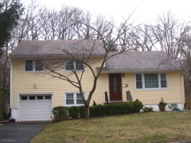 Property Photo:  94 N Summit Ave  NJ 07928 