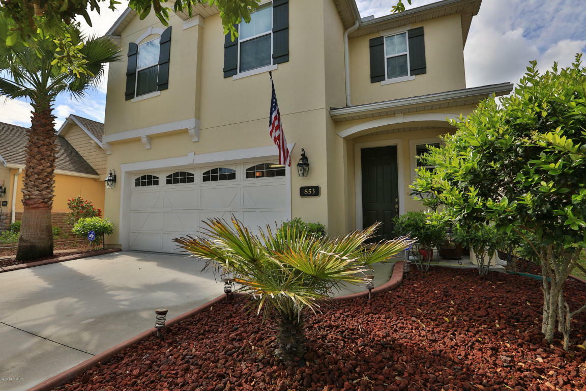 Property Photo: 853 Quiet Stone Lane FL 32065