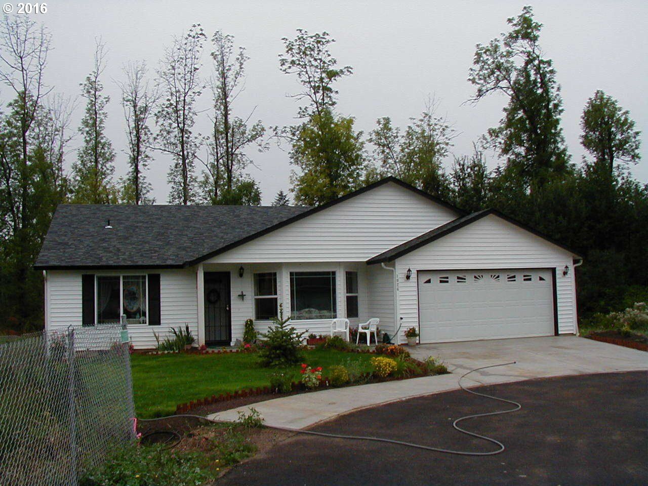 Property Photo: 1026 SW 27th Ct WA 98604