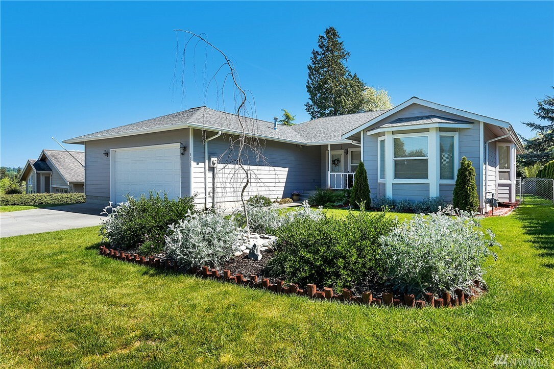 Property Photo: 8088 Kispiox Rd WA 98230