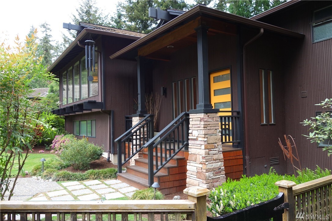 Property Photo: 18108 NE 28th St WA 98052