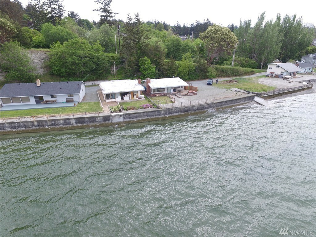 Property Photo:  1020 Sandy Beach Dr  WA 98282 