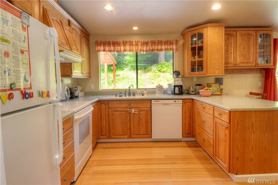 Property Photo:  8307 203rd Place SW  WA 98026 