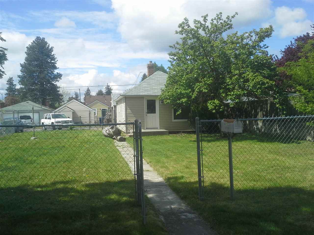 Property Photo:  4707 N Wall  WA 99205-5252 