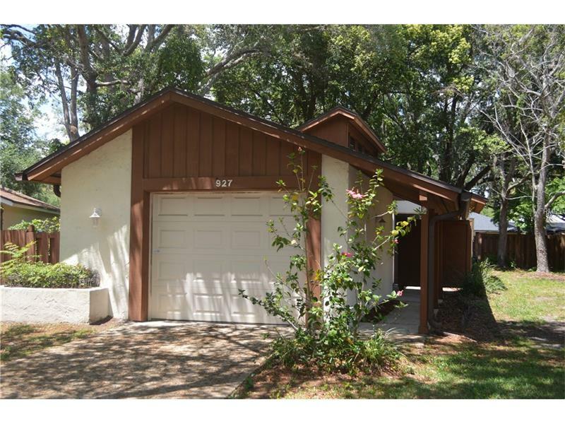 Property Photo:  927 Wedgewood Drive  FL 32708 