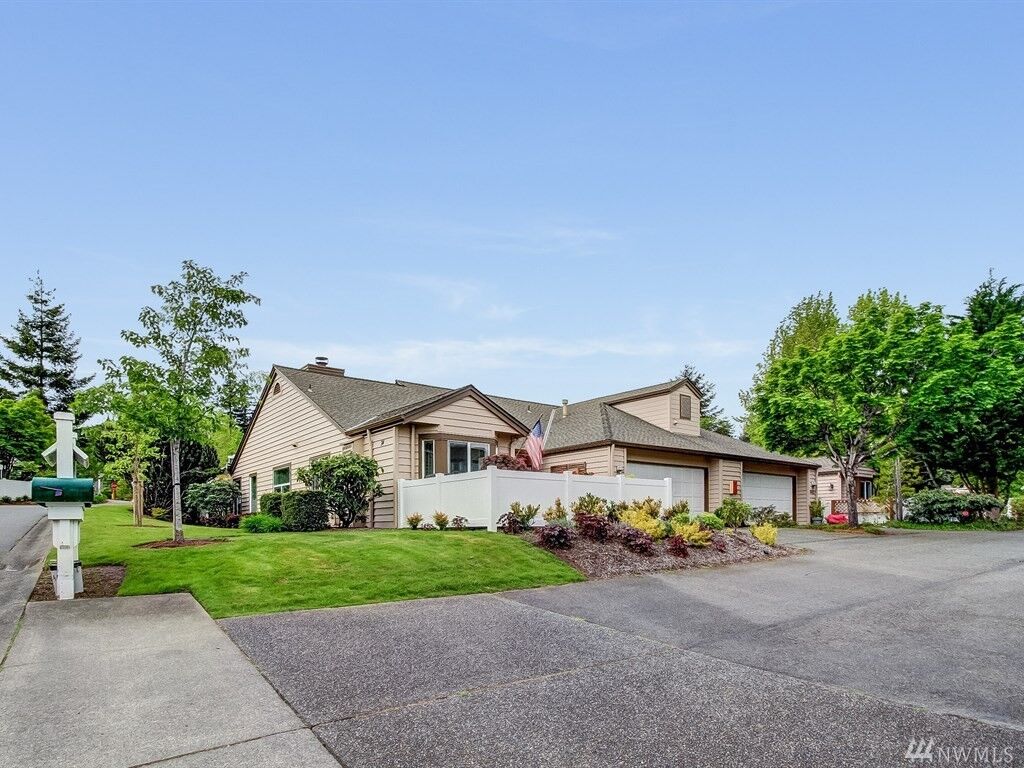 Property Photo:  3687 225th Place SE  WA 98029 