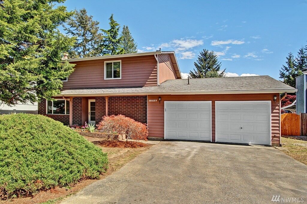 Property Photo:  18127 19th Dr SE  WA 98012 
