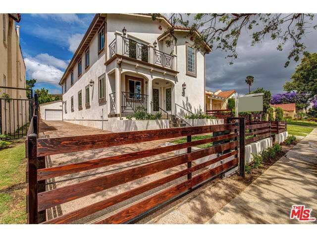 Property Photo:  1455 S Crest Dr  CA 90035