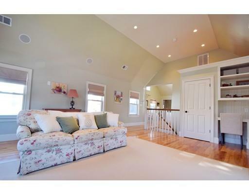 Property Photo: 16 Green St 18 MA 02130