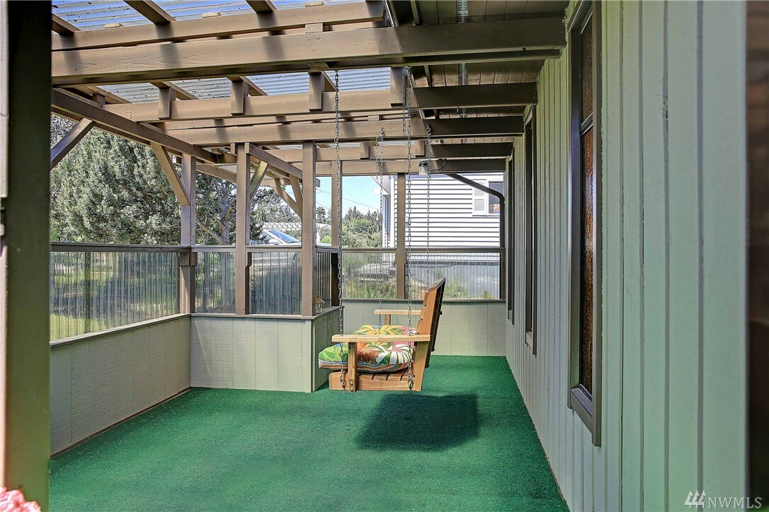 Property Photo:  1283 Terrace Place  WA 98282 