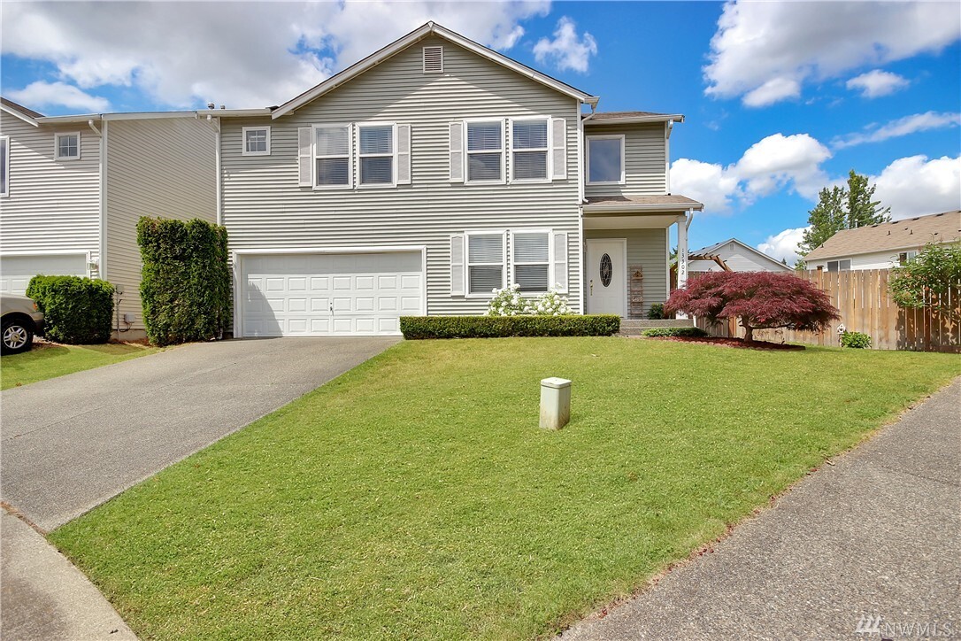 Property Photo: 13302 120th Ave E WA 98374