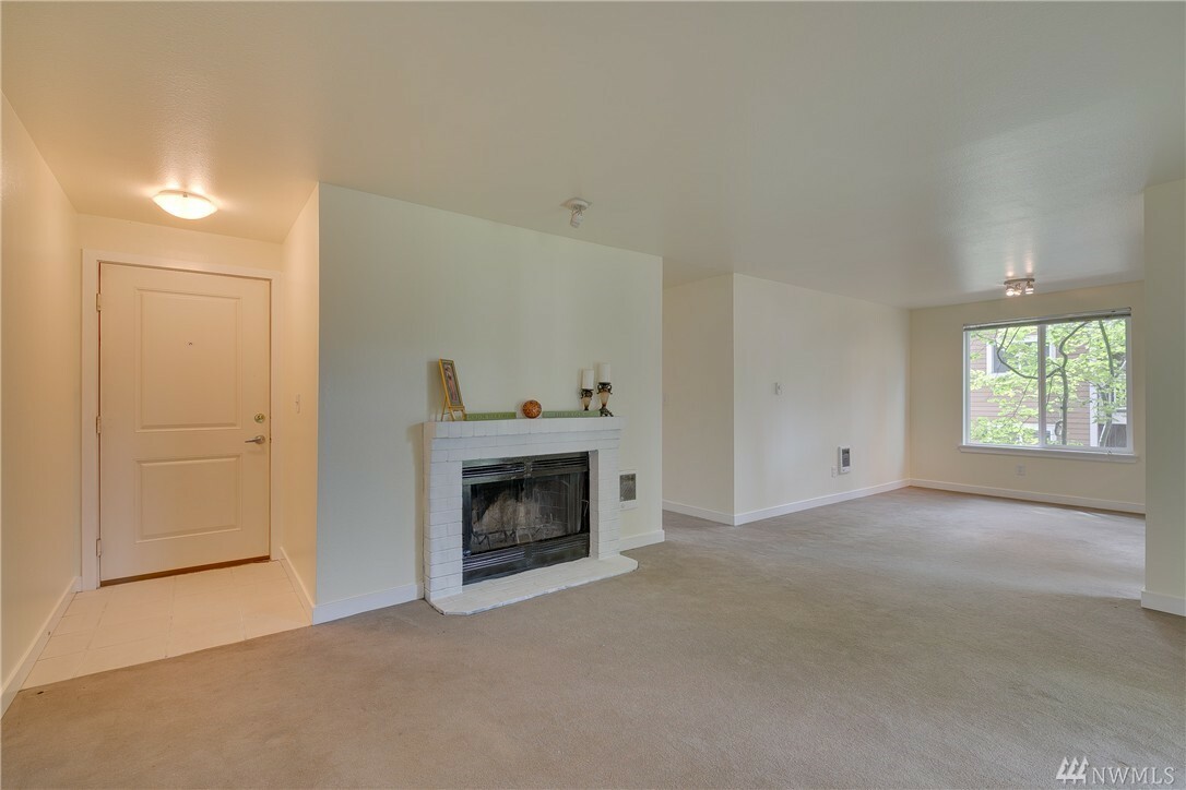 Property Photo:  14106 NE 181st Place F101  WA 98072 