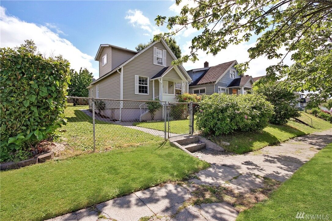 Property Photo: 2309 S Cushman Ave WA 98405