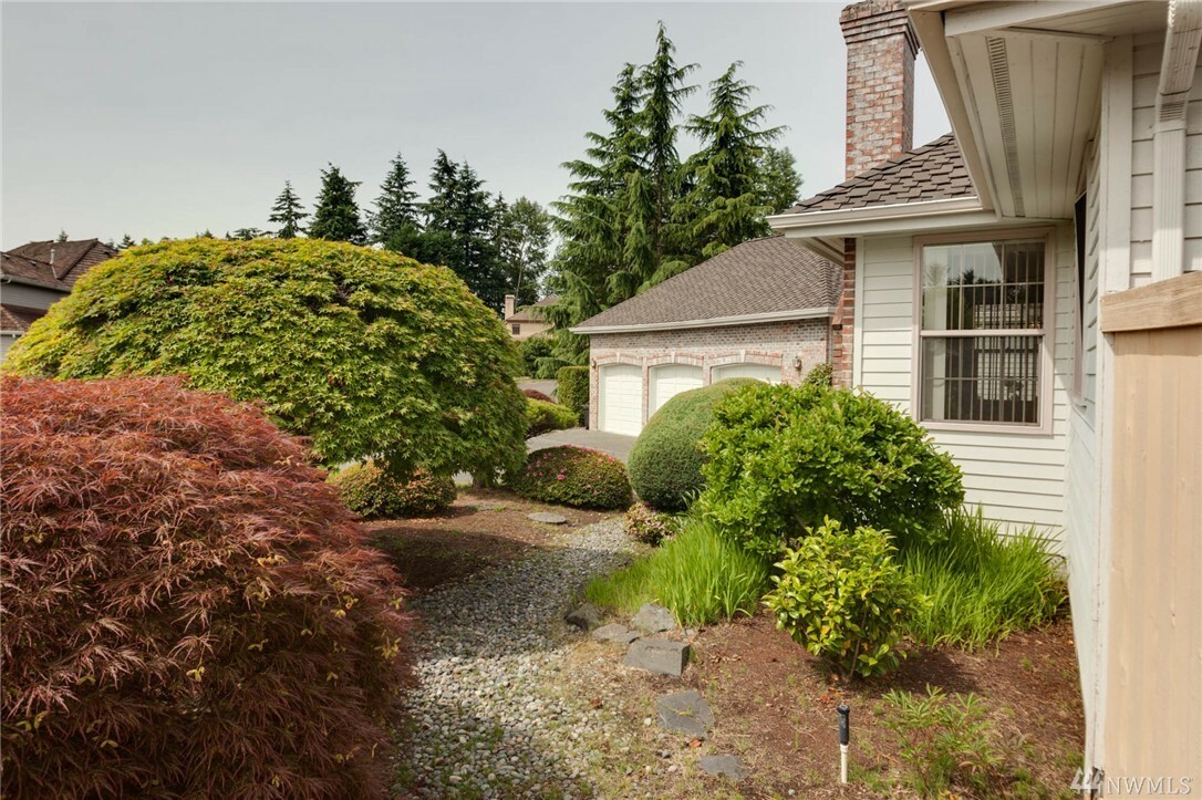 Property Photo: 33664 7th Ct SW WA 98023