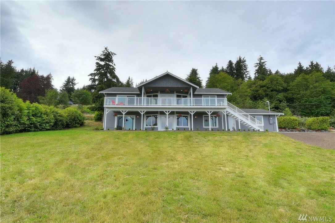 Property Photo:  505 Michelle Dr  WA 98282 