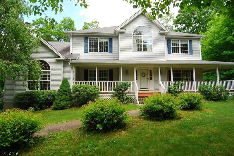 Property Photo: 8 Frederick Pl NJ 07871