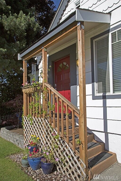 Property Photo:  4035 E G St  WA 98404 