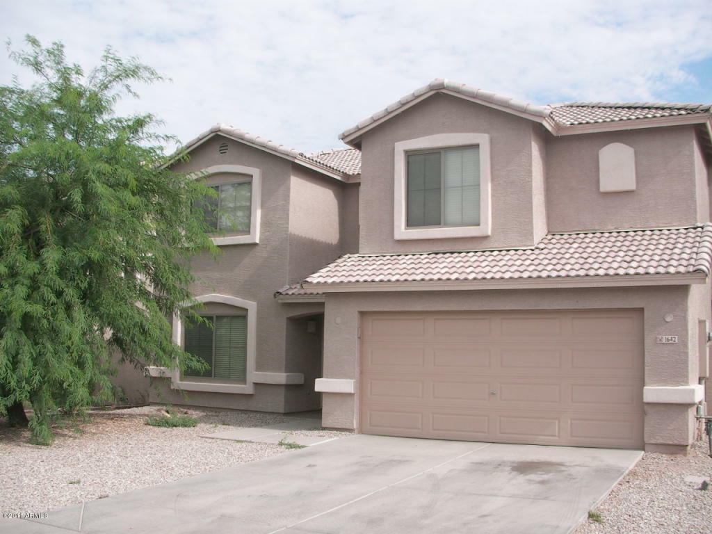 Property Photo:  1642 E Oak Road  AZ 85140 