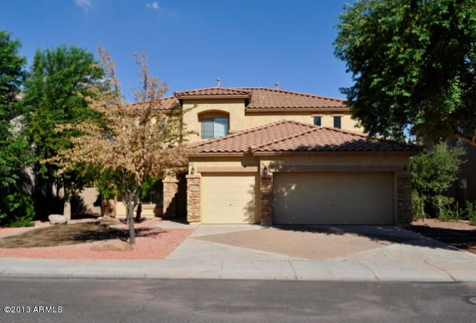 Property Photo: 1001 S 118th Avenue AZ 85323