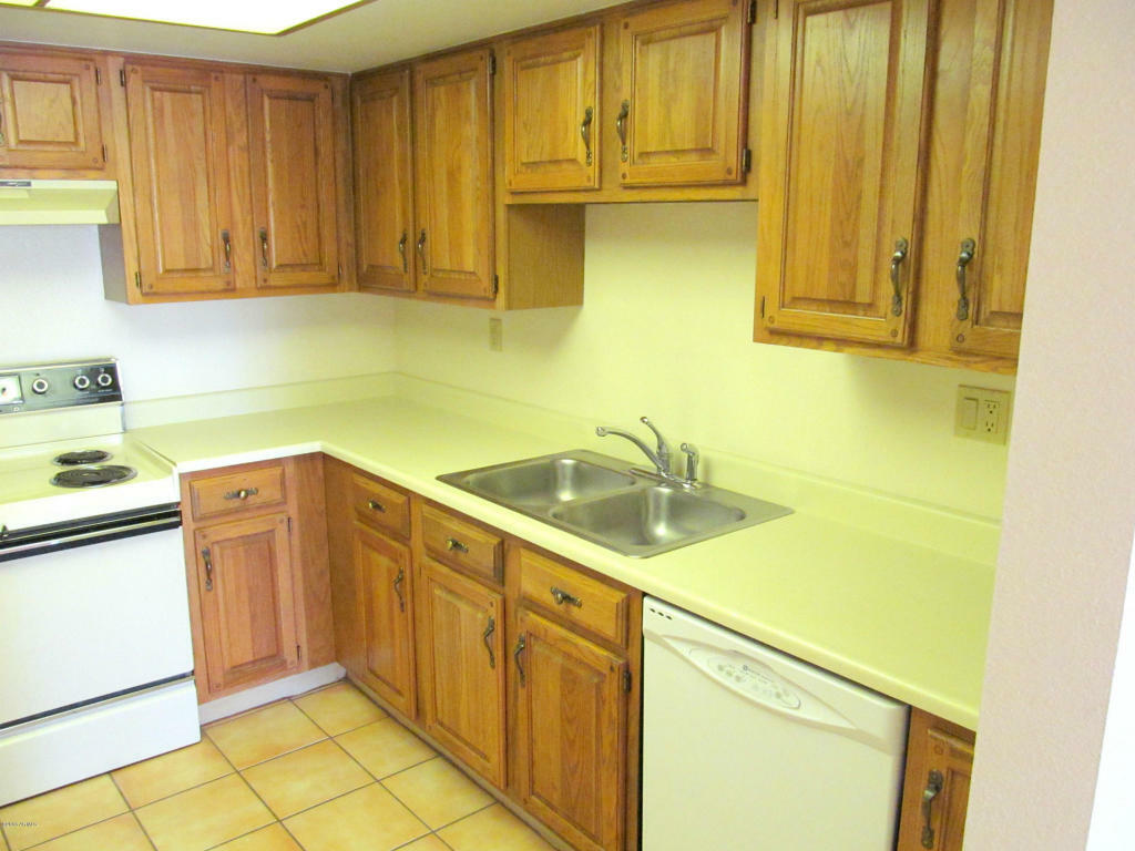 Property Photo:  7840 E Camelback Road E 106  AZ 85250 