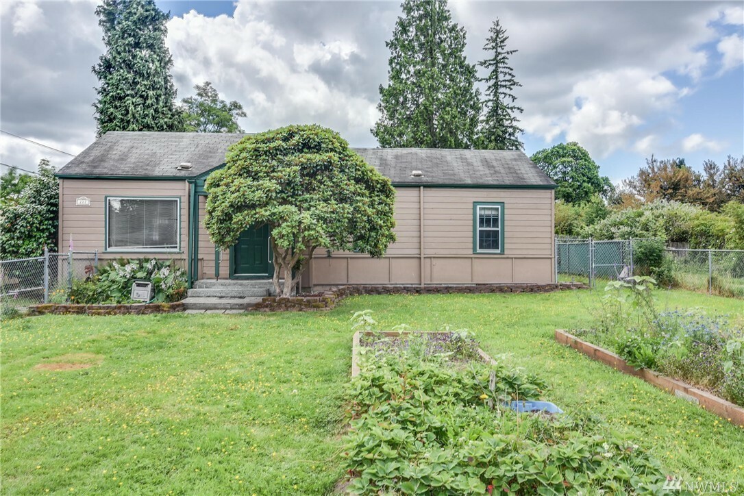 222 W Marilyn Ave  Everett WA 98204 photo