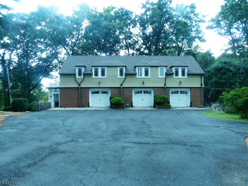 Property Photo:  14 Woodruff Rd  NJ 07960 