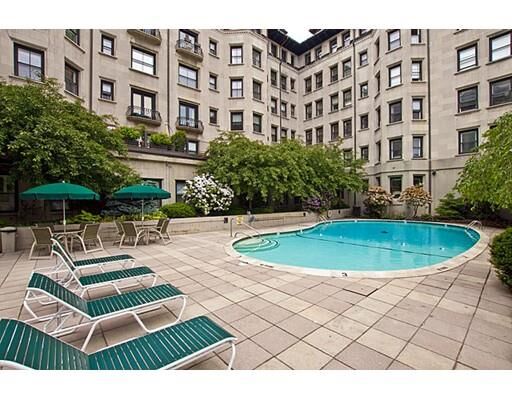 Property Photo:  416 Commonwealth Ave 310  MA 02215 