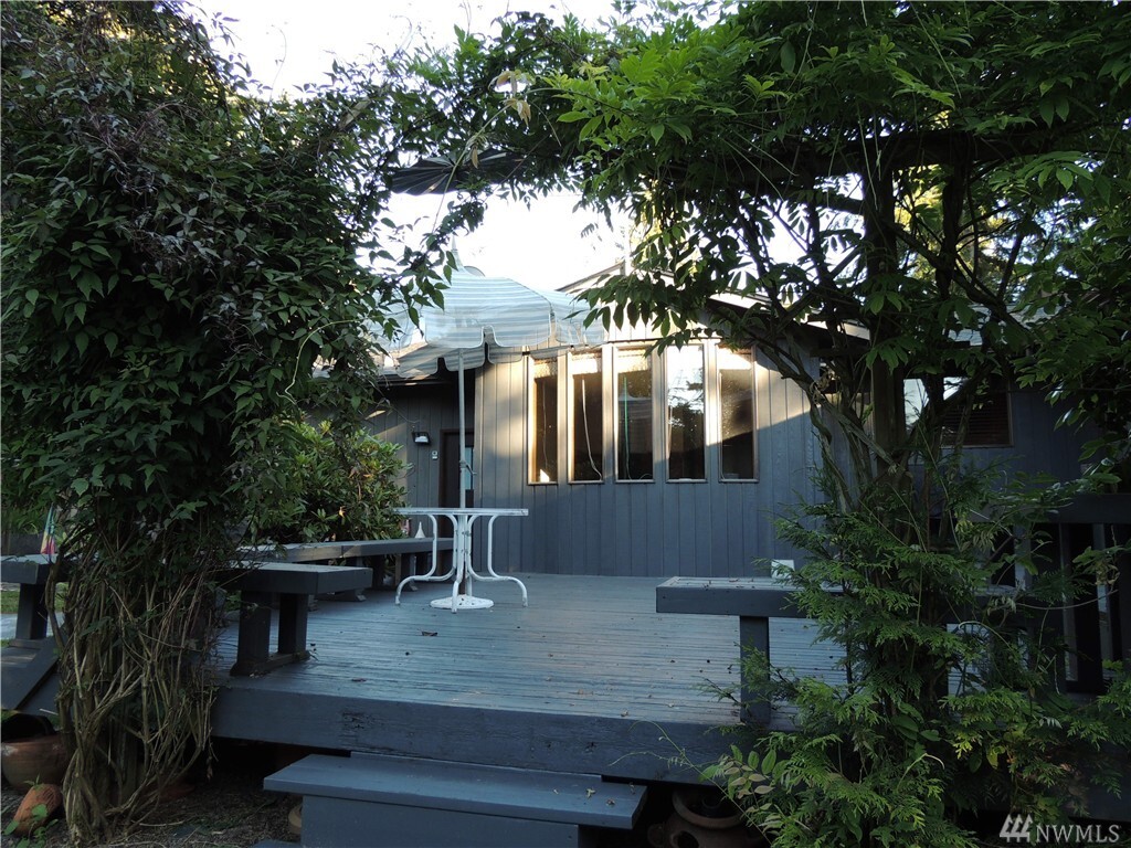 Property Photo: 765 Shelter Bay Dr WA 98257