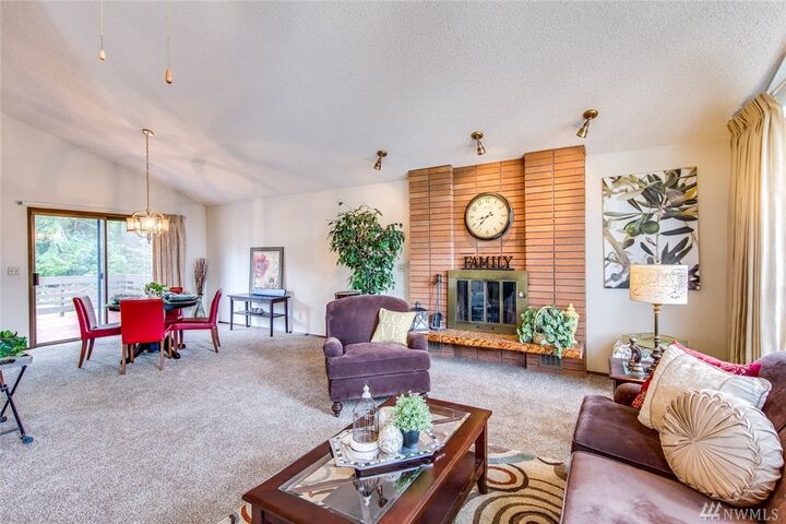 Property Photo:  2555 Fir Ave  WA 98310 