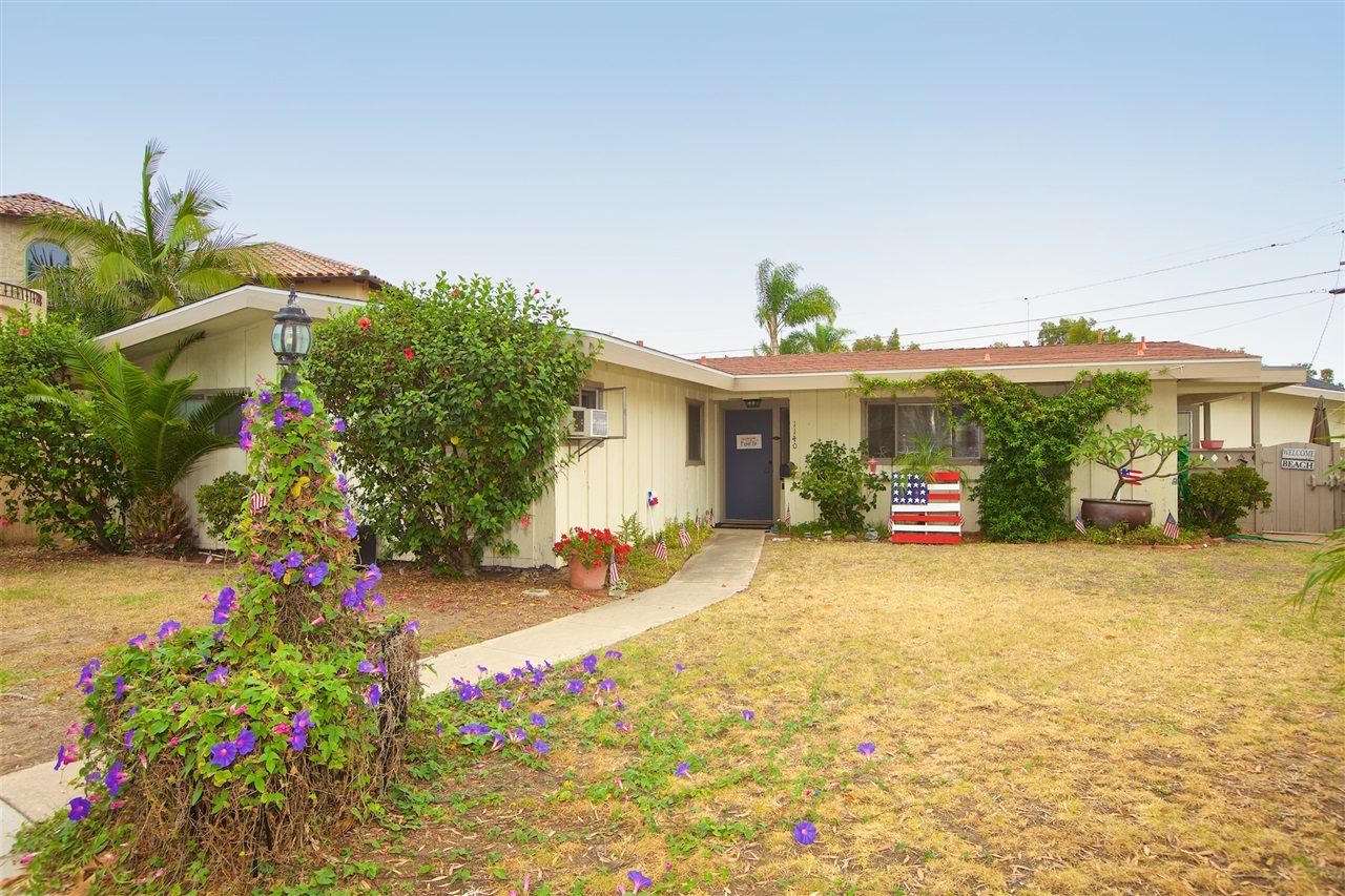 Property Photo: 1140 Pine Street CA 92118