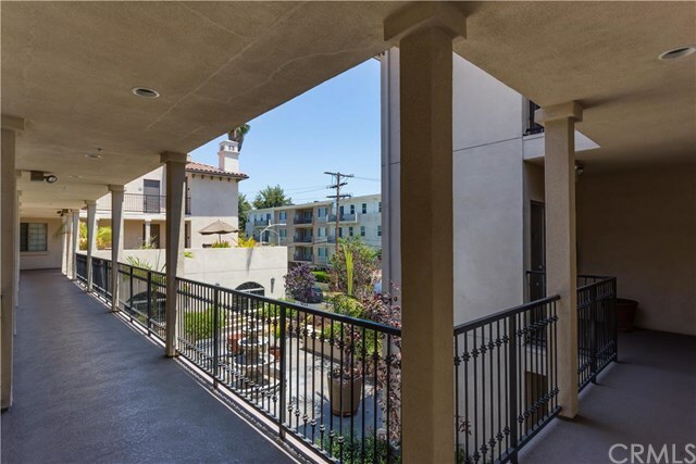 Property Photo:  4805 Bellflower Avenue 208  CA 91601 