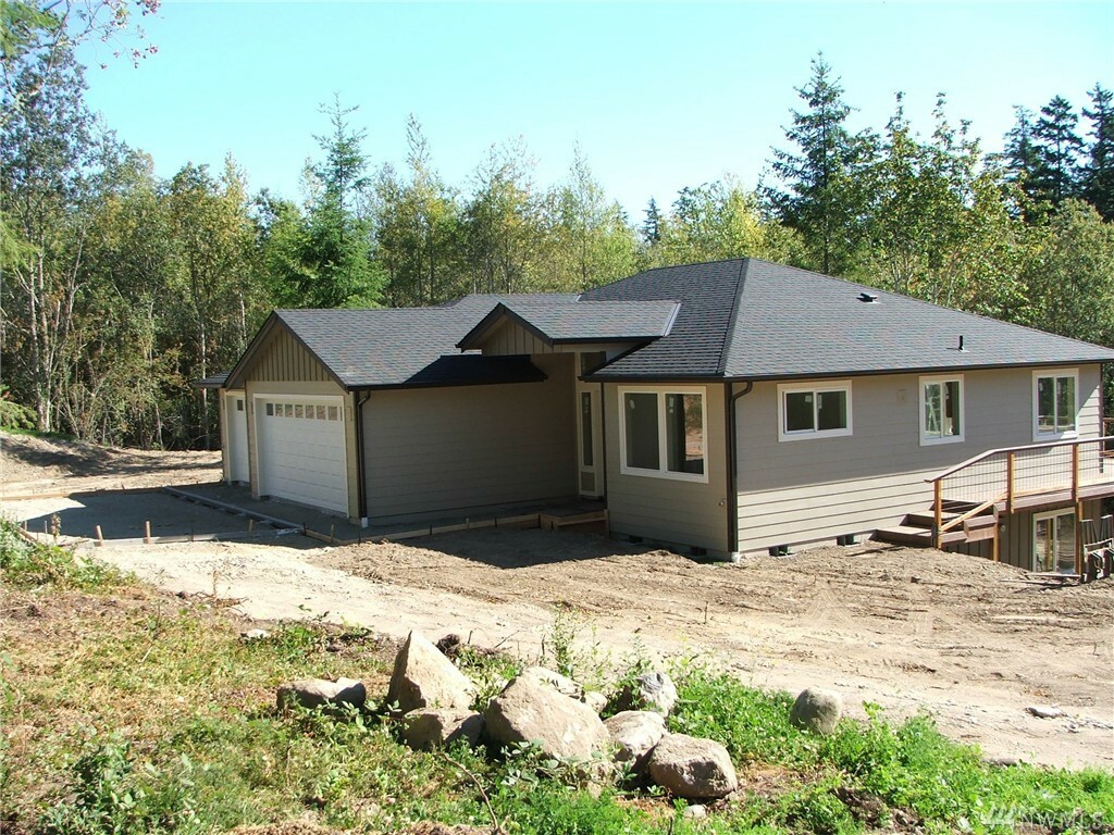 Property Photo:  483 Grace Ct  WA 98282 