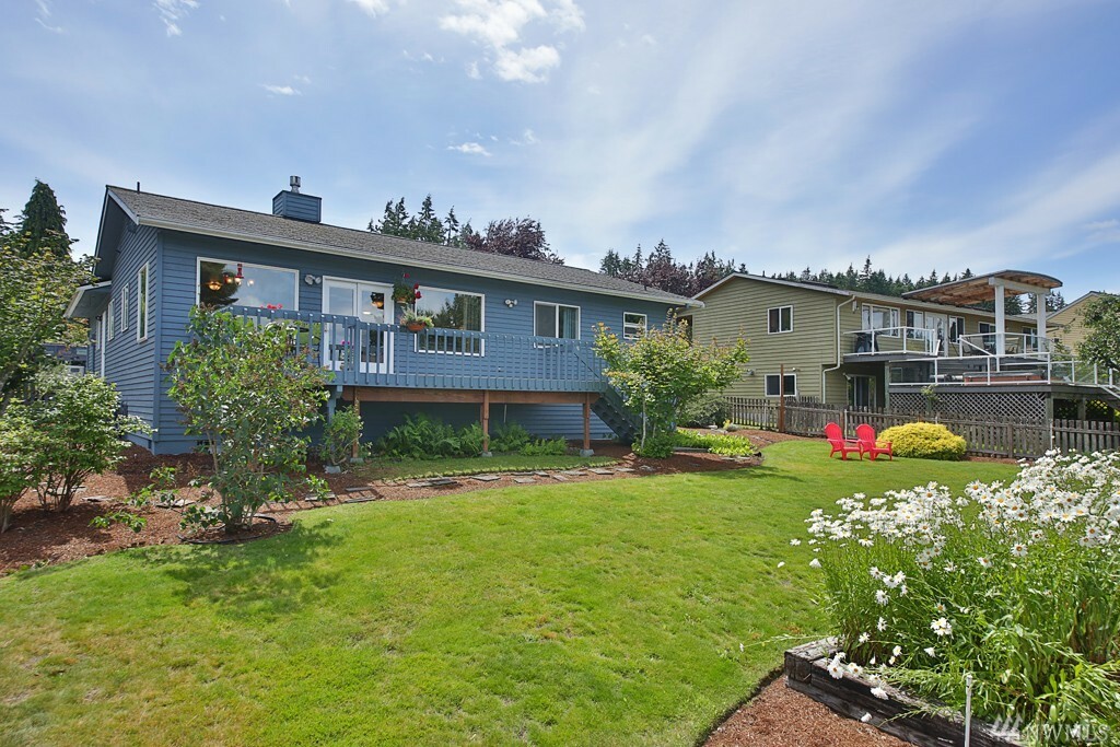 Property Photo:  829 Gleason Lane  WA 98260 