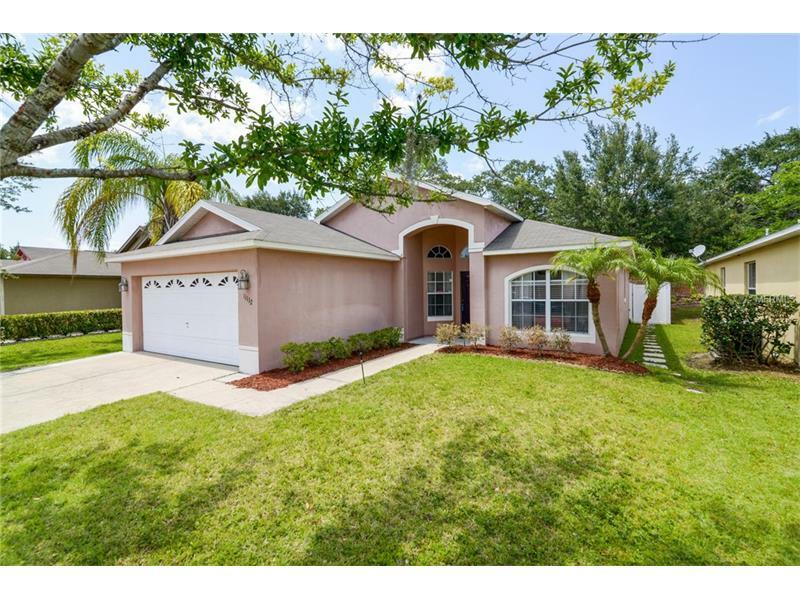 Property Photo:  11112 Pinewood Cove Lane  FL 32817 