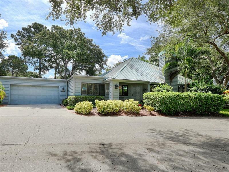 Property Photo:  10423 Longwood Drive  FL 33777 