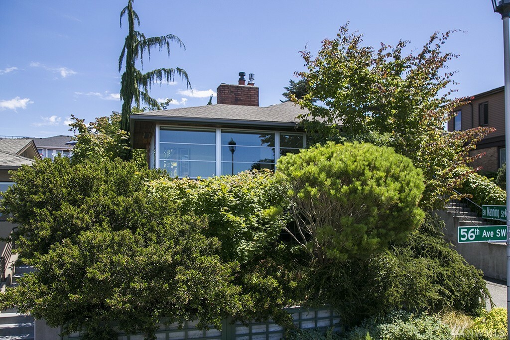 Property Photo:  3632 56th Ave SW  WA 98116 