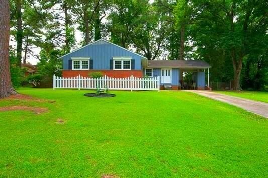 Property Photo:  403 Maple Street  NC 28540 