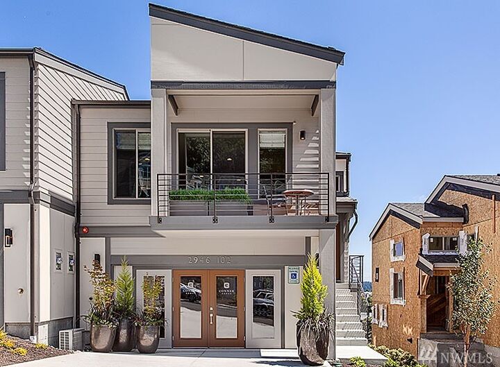 2972 76th Place SE 102  Mercer Island WA 98040 photo