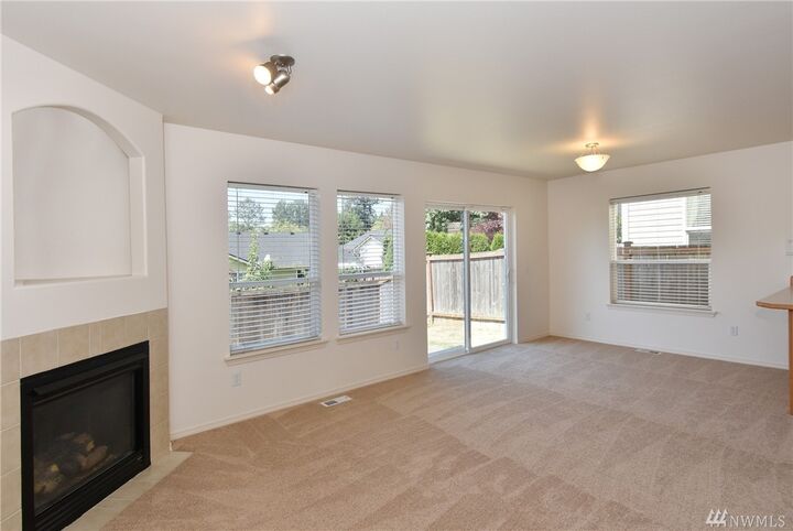 Property Photo:  1612 Hollow Dale 2-A  WA 98204 