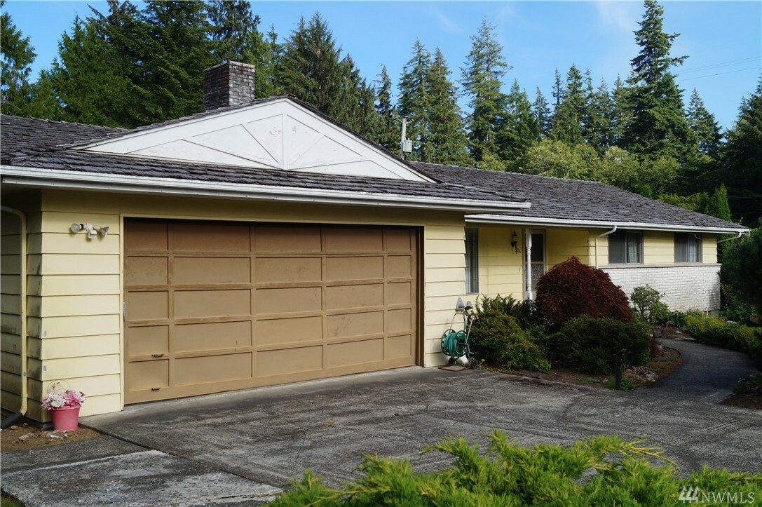 Property Photo:  308 Pioneer Rd  WA 98520 