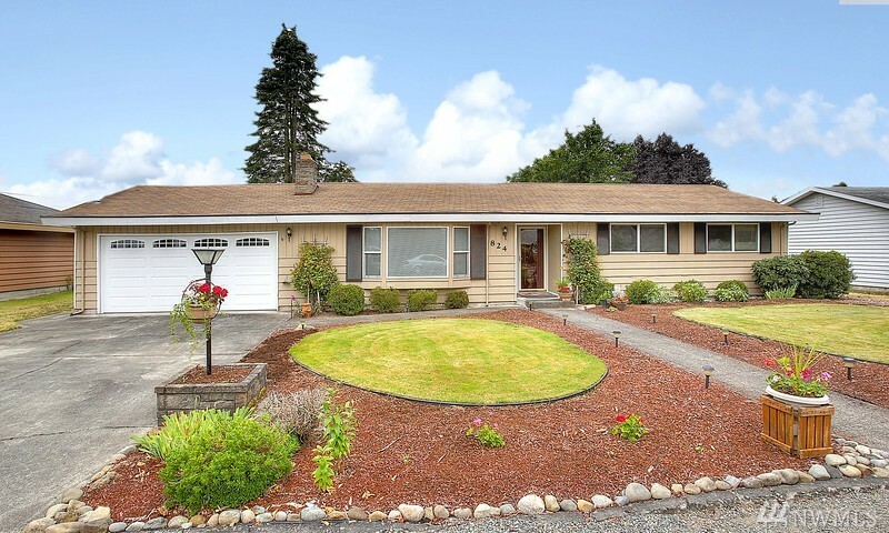 Property Photo: 824 16th St NW WA 98371