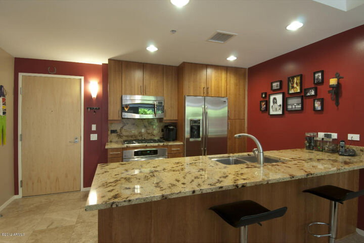 Property Photo:  7131 E Rancho Vista Drive 2002  AZ 85251 