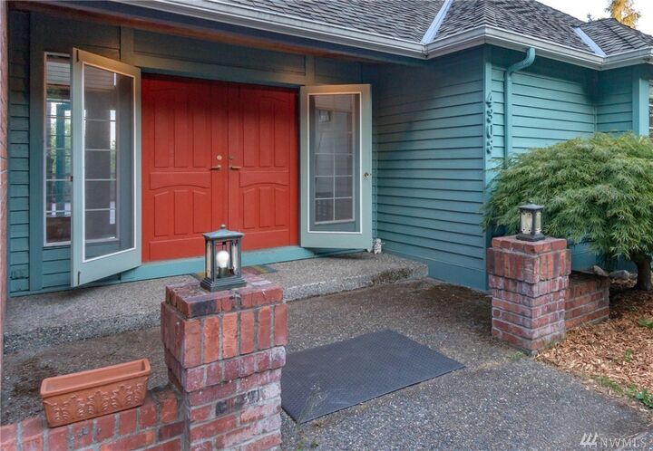 Property Photo:  4308 NE 268th Ave NE  WA 98053 