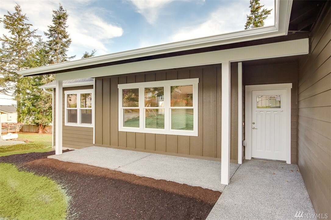 Property Photo: 1049 Cascade Lane WA 98282