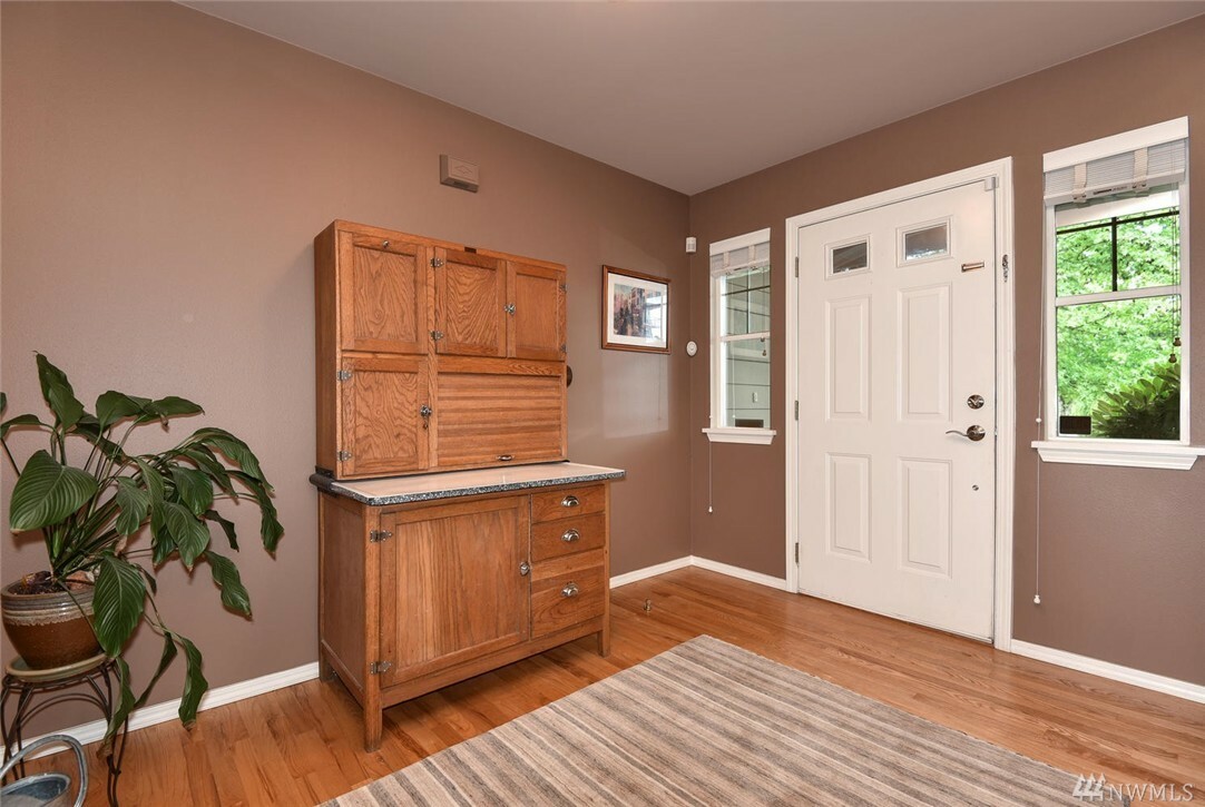 Property Photo: 11246 Slater Ave NE 3 WA 98033